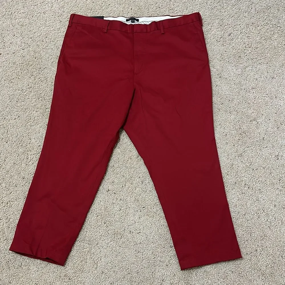 NWT Banana Republic Slim Rapid Movement Chino 42W SHORT